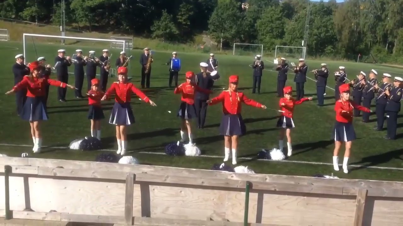 very cool talanted swedish girl dancing