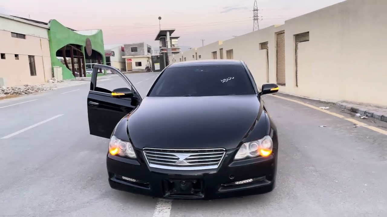نوجوانوں کے لے آج پر زبربست اور مناسب قیمت toyota mark x G premium full option 