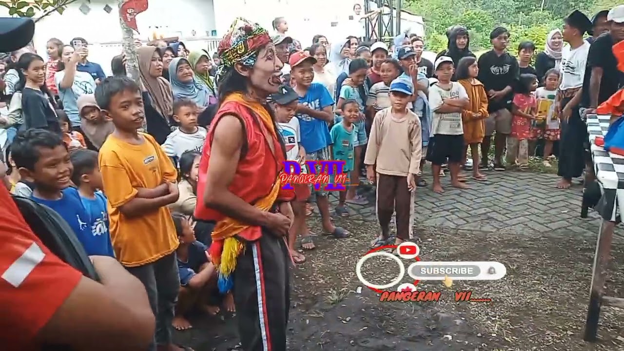 Kucingan versi jaranan Turonggo seto....