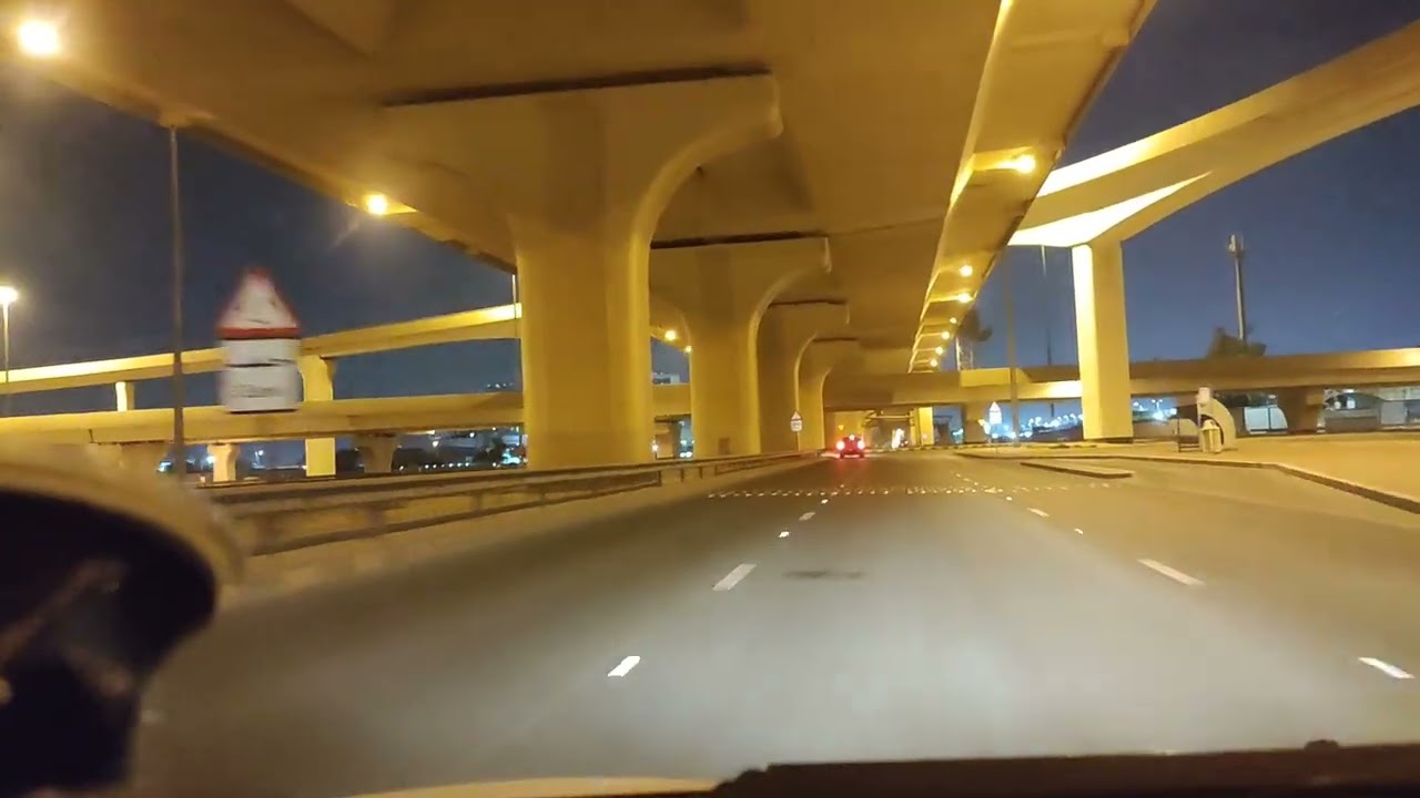 Is video me ap dekhoge kuwait🇰🇼 ke flyover.  Delvery boy car driving. #kuwaitview #kuwaitcity 