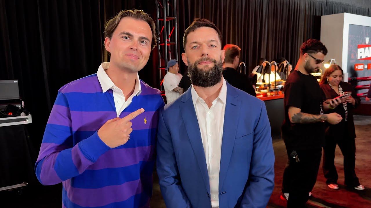 NETFLIX invited me to the WWE RAW Debut!