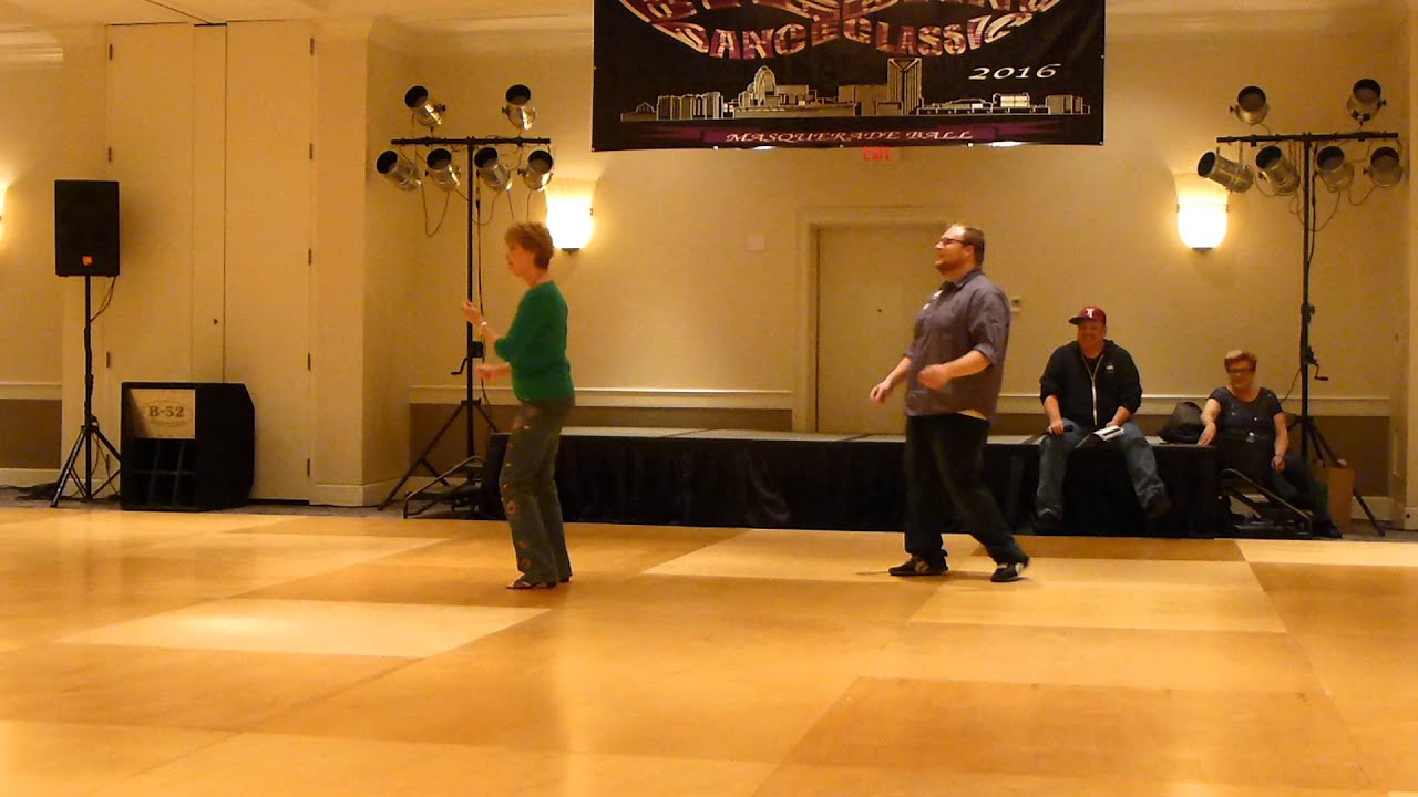 Carolina Girls Line Dance by Cody Flowers & Sue Ann Ehmann Demo @ Big Bang 2016