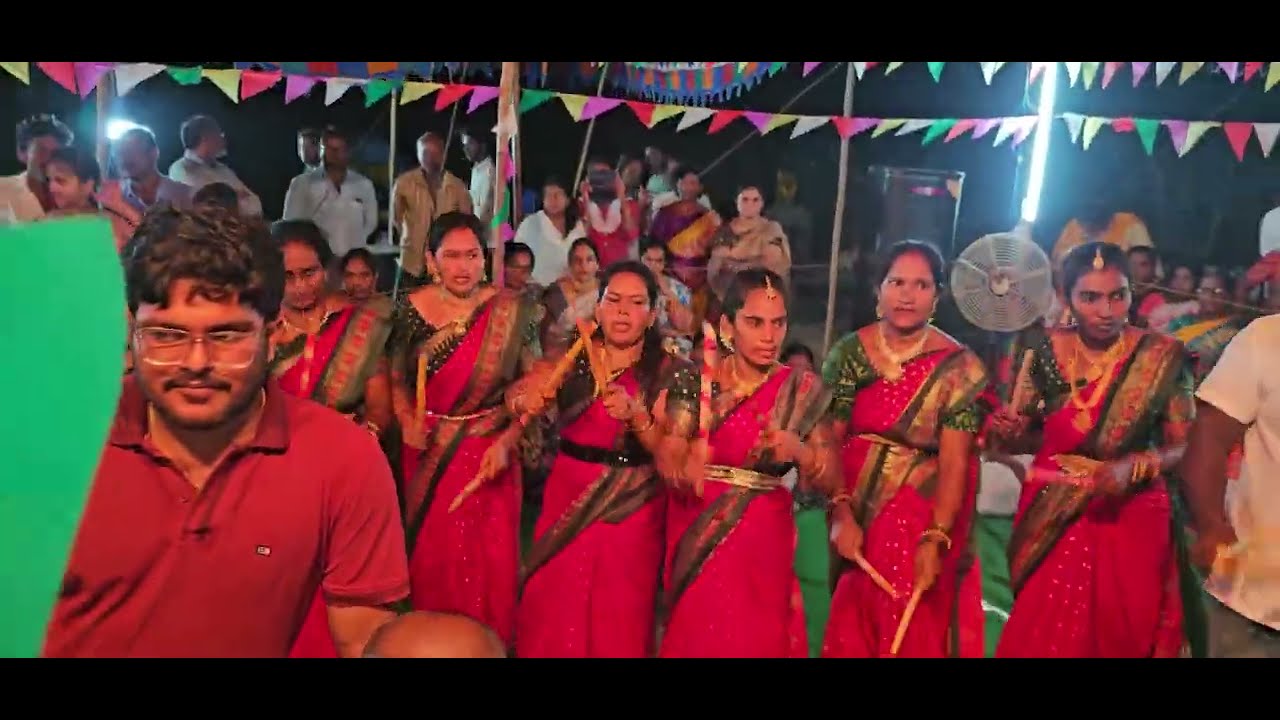 బృందావనమాలి రారా మా ఇంటికి ఒకసారి....మళ్ళీ మళ్ళీ చూడాలి అనిపించే కోలాటం....మాస్టర్ Number 8074126112