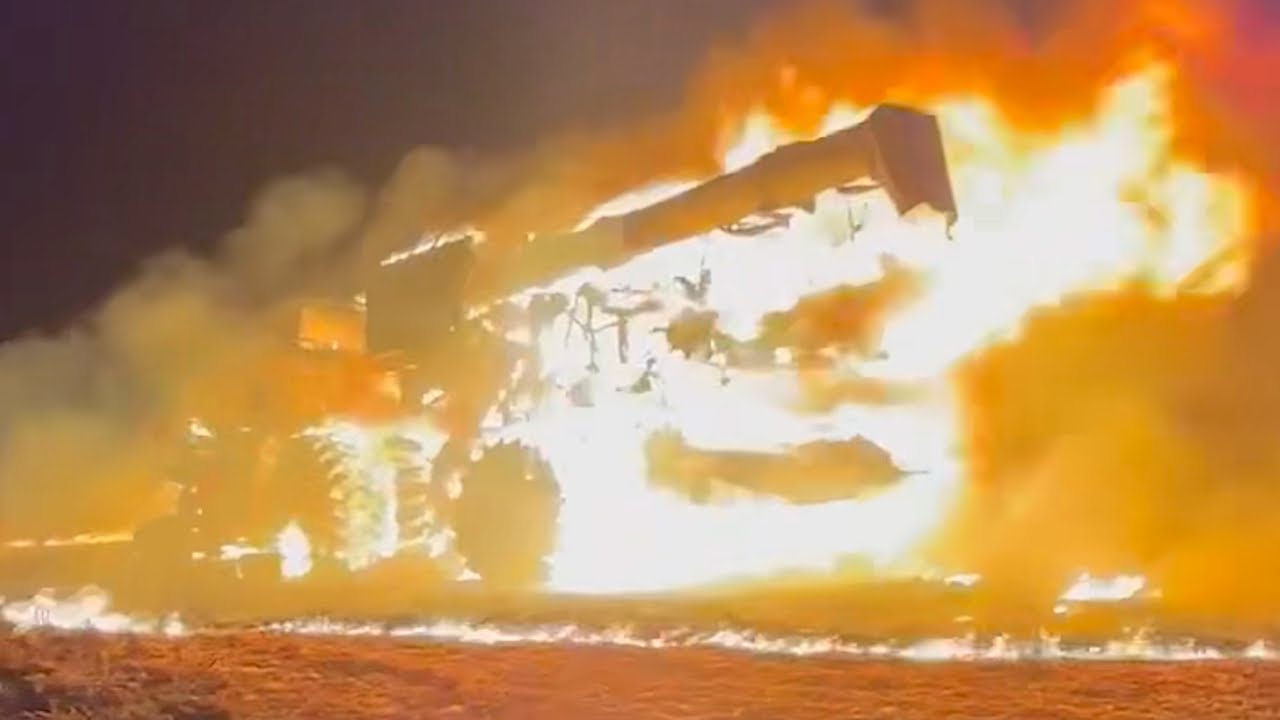 Massive John Deere X9 Fire — Total Loss on a Neighbor’s Farm