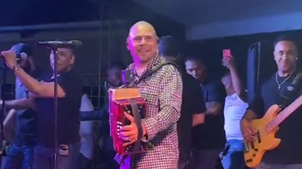 EL PRODIGIO Y LA NUEVA SUPER BANDA (En Vivo )