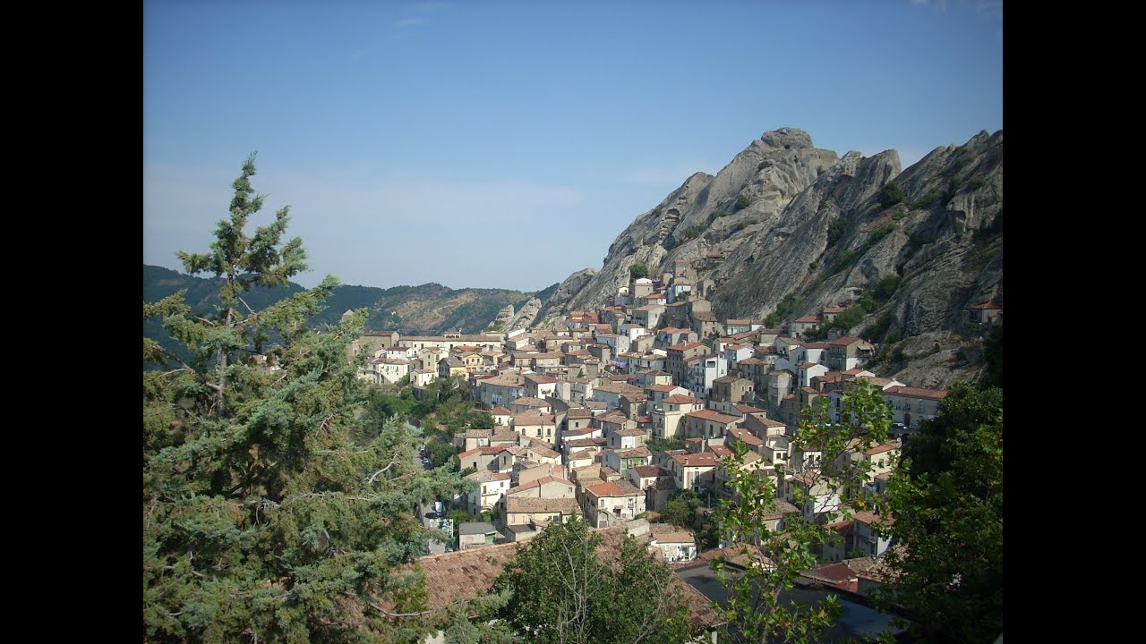Pietrapertosa (PZ) - Italia Minore si Svela