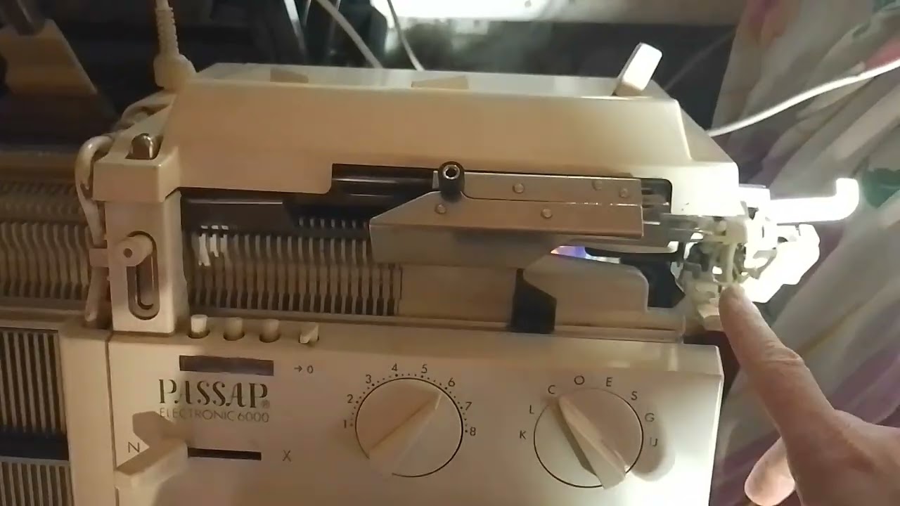 Singer и Passap  сравнение вязальных машин 