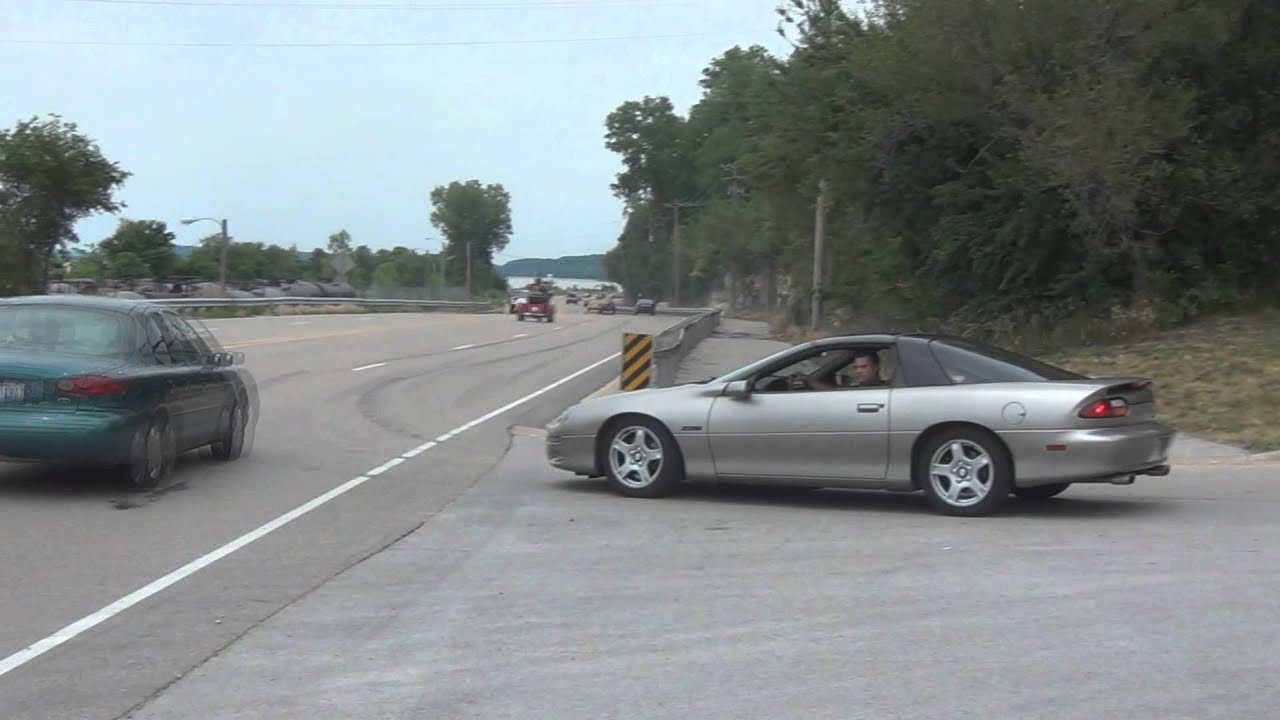 Burnouts & a GTO nearly meeting a guardrail