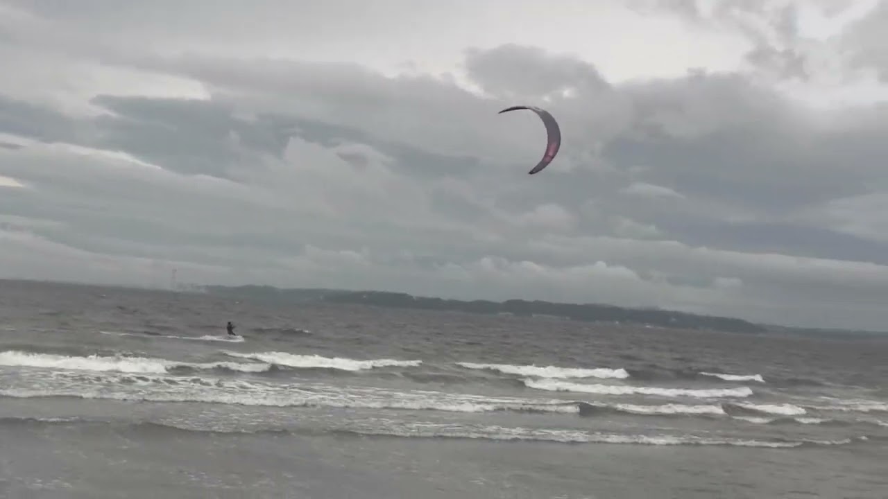 20250512 Kitesurfing by Hime