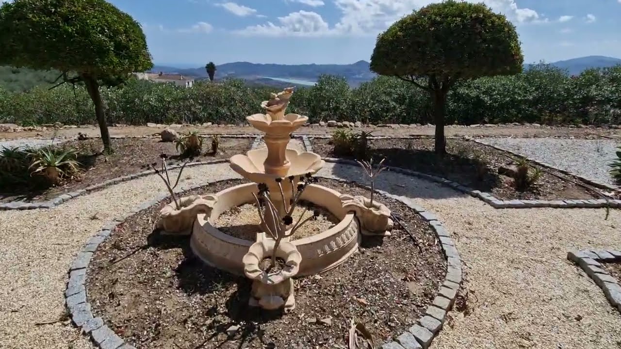 NOW SOLD: Buying a holiday home in Andalucia: Villa La Joya at Periana, EXCLUSIVE at 795,000€