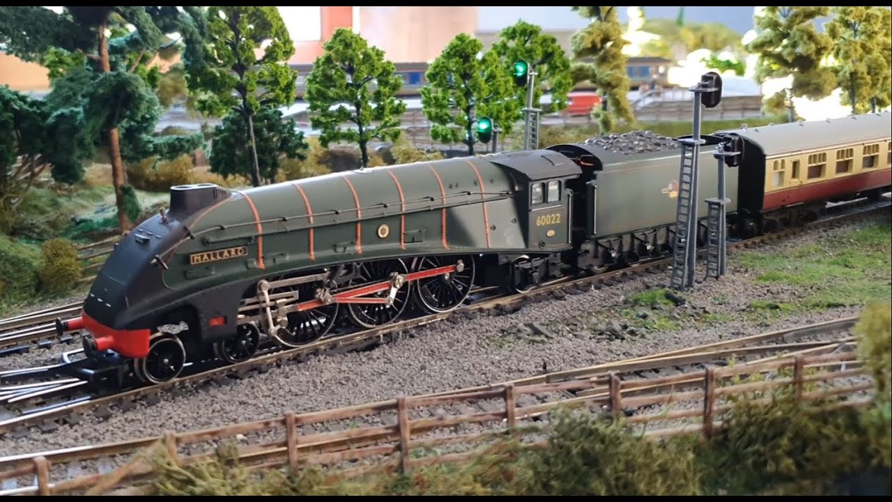 Hornby R350 Class A4 
