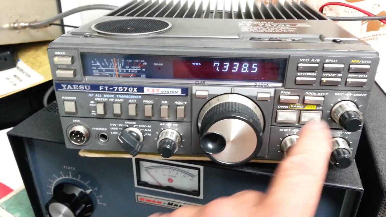 Yaesu FT-757GX HF Transciever