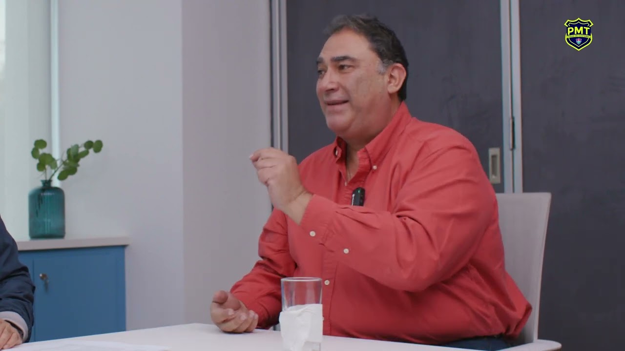 Los vehículos descompuestos en la vía pública.