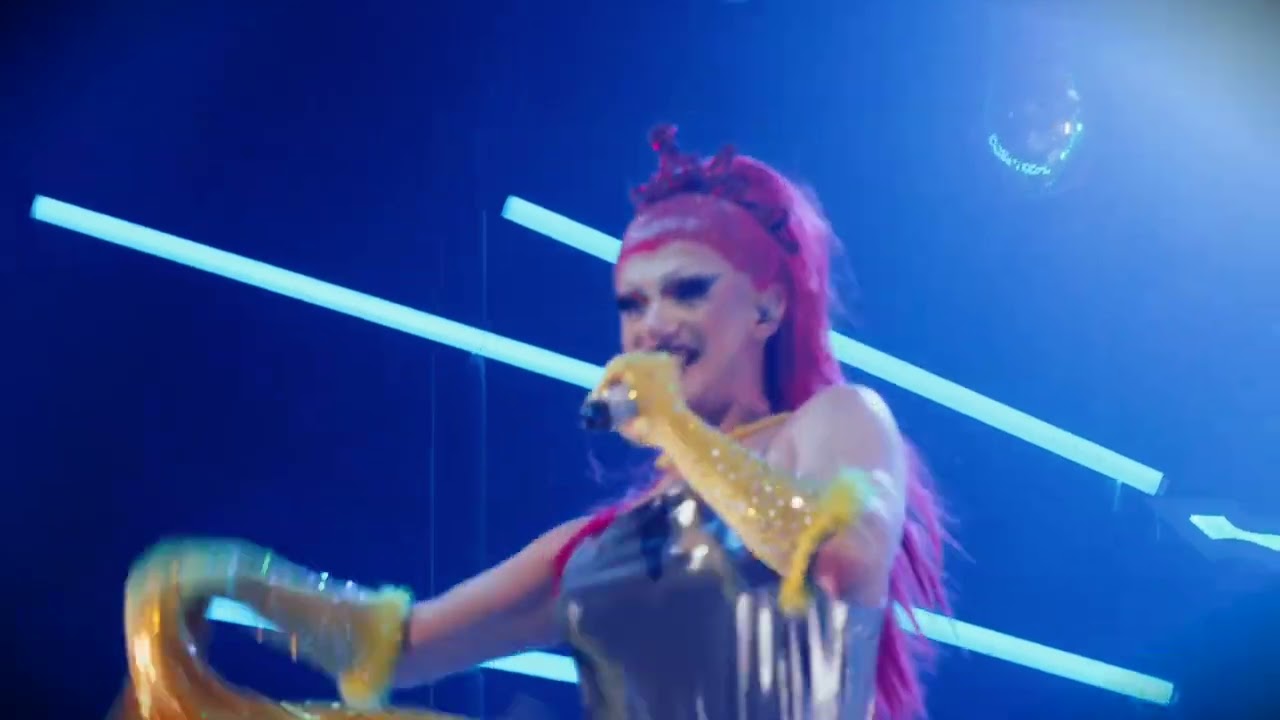 QUEENZ:Drag Me To The Disco