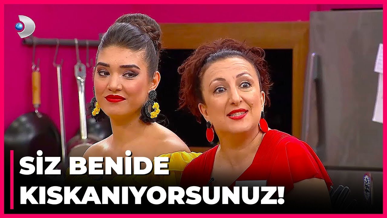 Hüsniye, Hatice'ye Yapılan Eleştirilere Çok Sert Tepki Verdi! - Gelinim Mutfakta 325. Bölüm