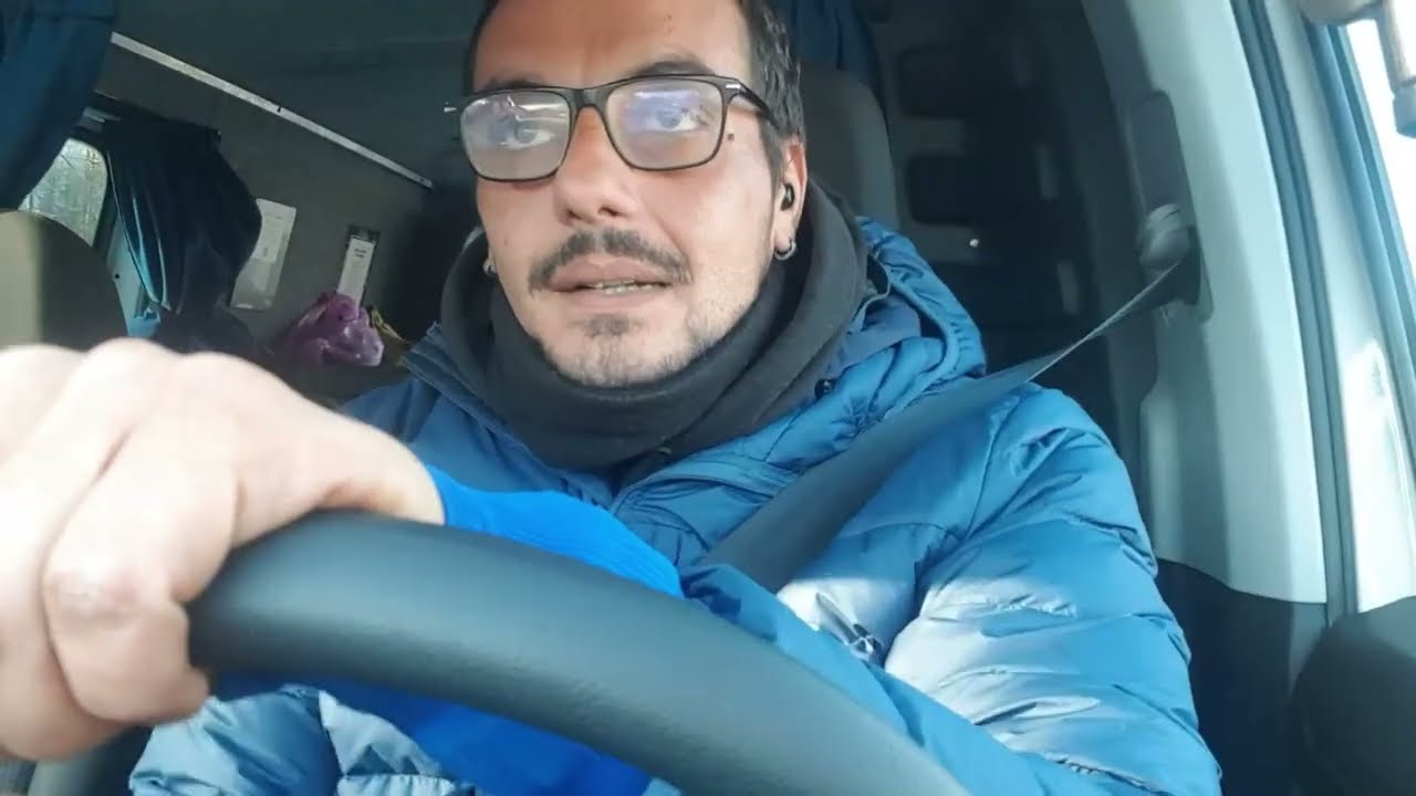 A solo trip to Iceland!!! DAY 1