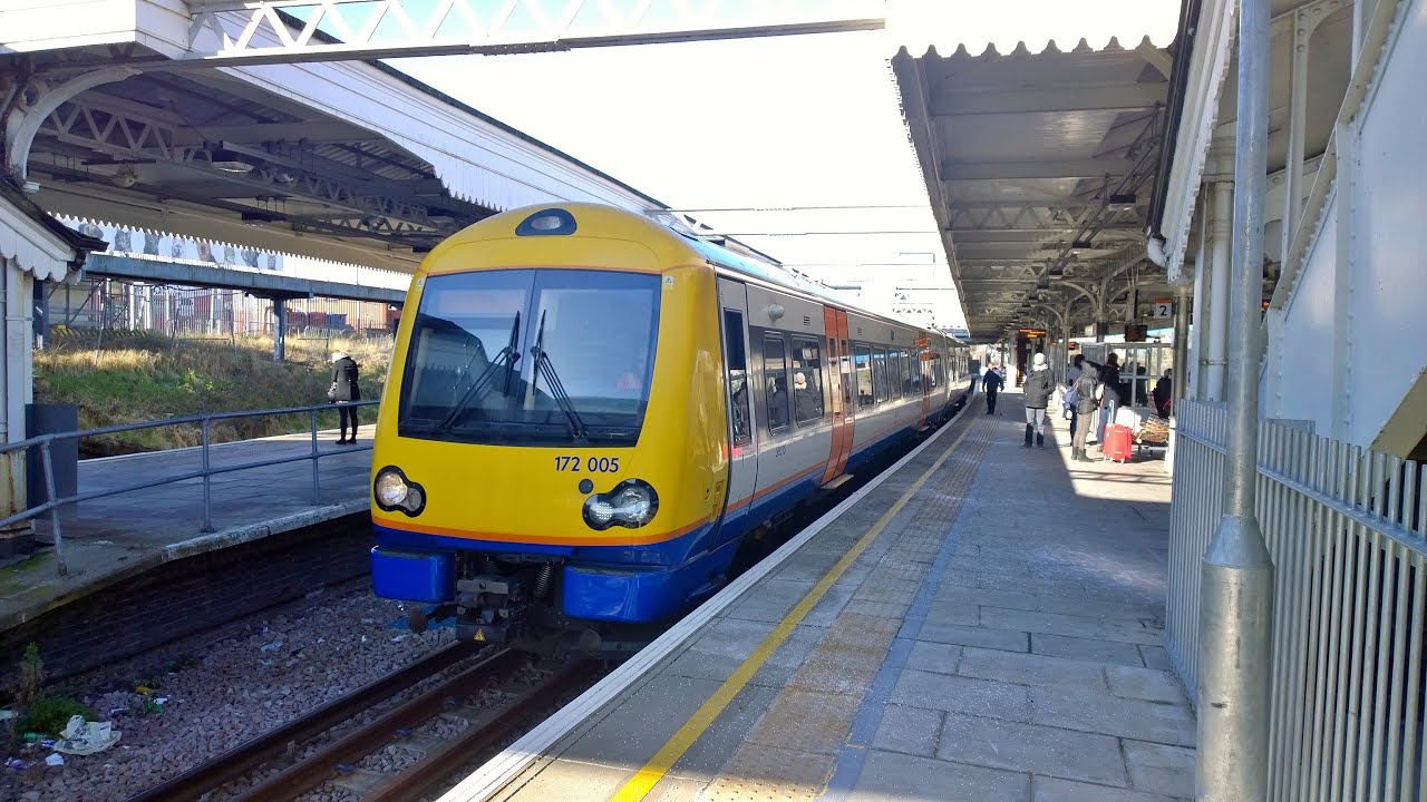 London Overground Class 172/0 ride to Willesden Junction