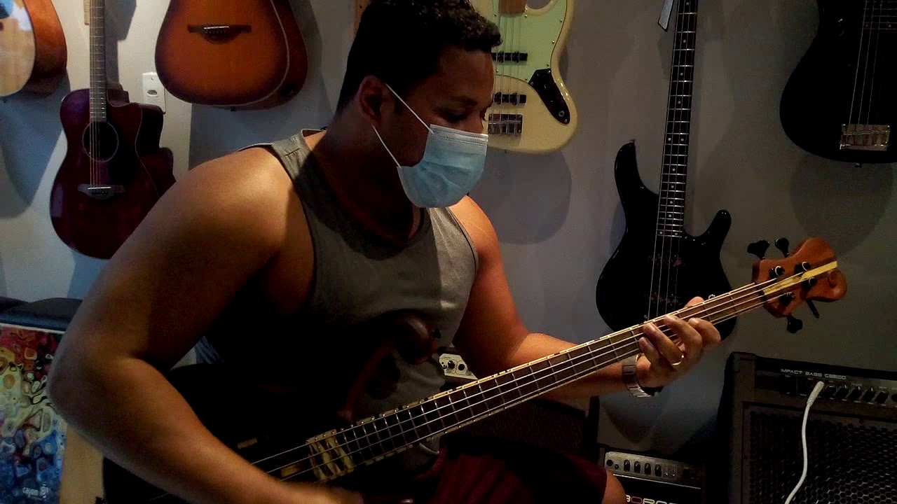 Jordano Bass by Brenno Ciuffo 