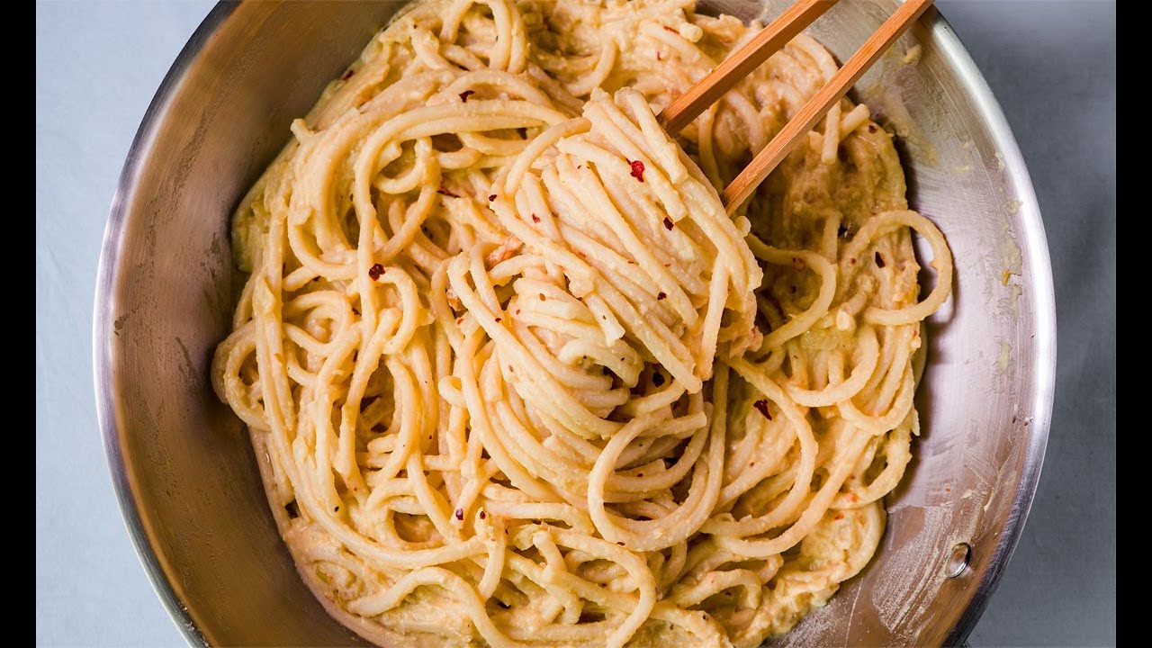 One Pan Creamy Hummus Pasta (Fast, Cozy, and Budget-Friendly)