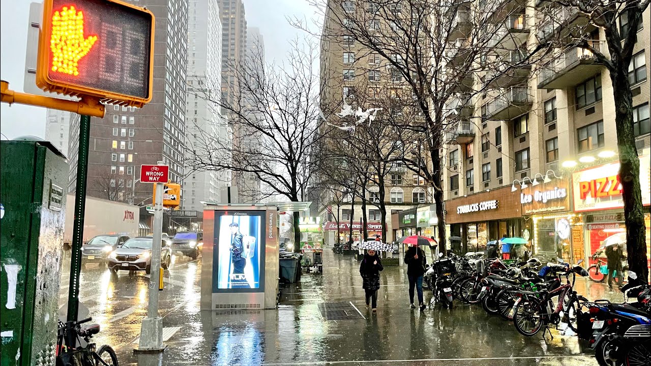 ⁴ᴷ⁶⁰ Rain Walk in NYC from Herald Square to Union Square via Broadway