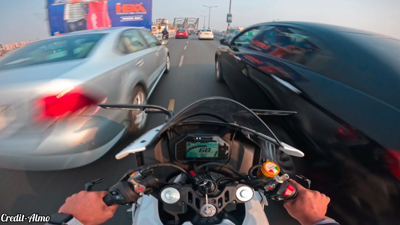 The Pure Sound of YAMAHA R15 V4 with Akrapovic Exhaust