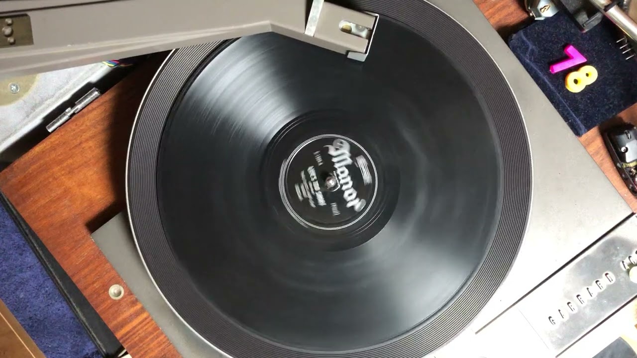 #40s#Jazz#Vocal#Chorus The Cats and The Fiddle #78rpm #MANOR 1023 Life&rsquo;s Too Short #Vocal#Group