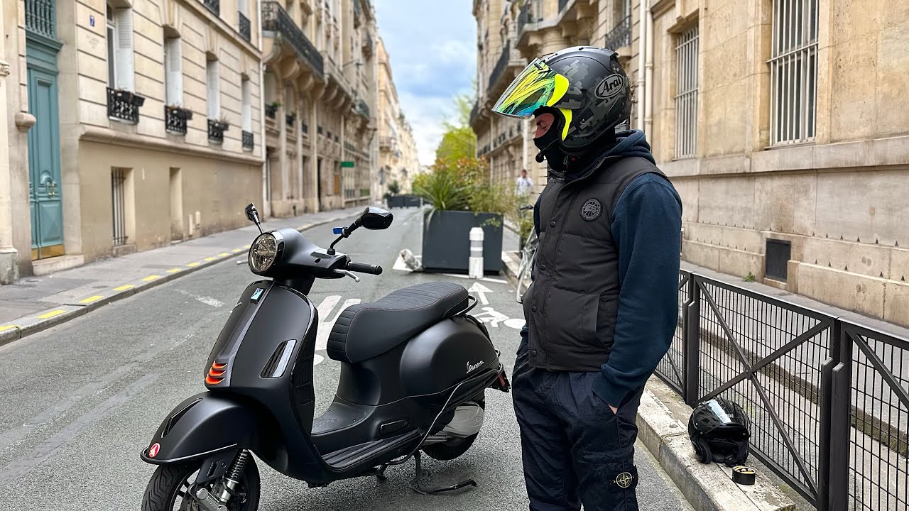 LE VESPA GTS SUPER 300 SPORT 2023 ! LE SCOOTER DU PARISIEN PAR EXCELLENCE !