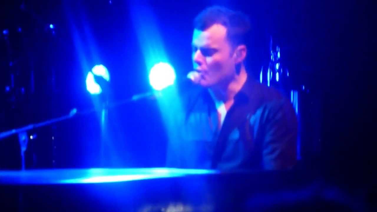 Queen Extravaganza London 2013 (with Roger Taylor at the end!!)