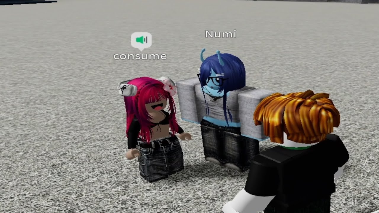 Angry Girl Gets Ragebaited In Roblox 