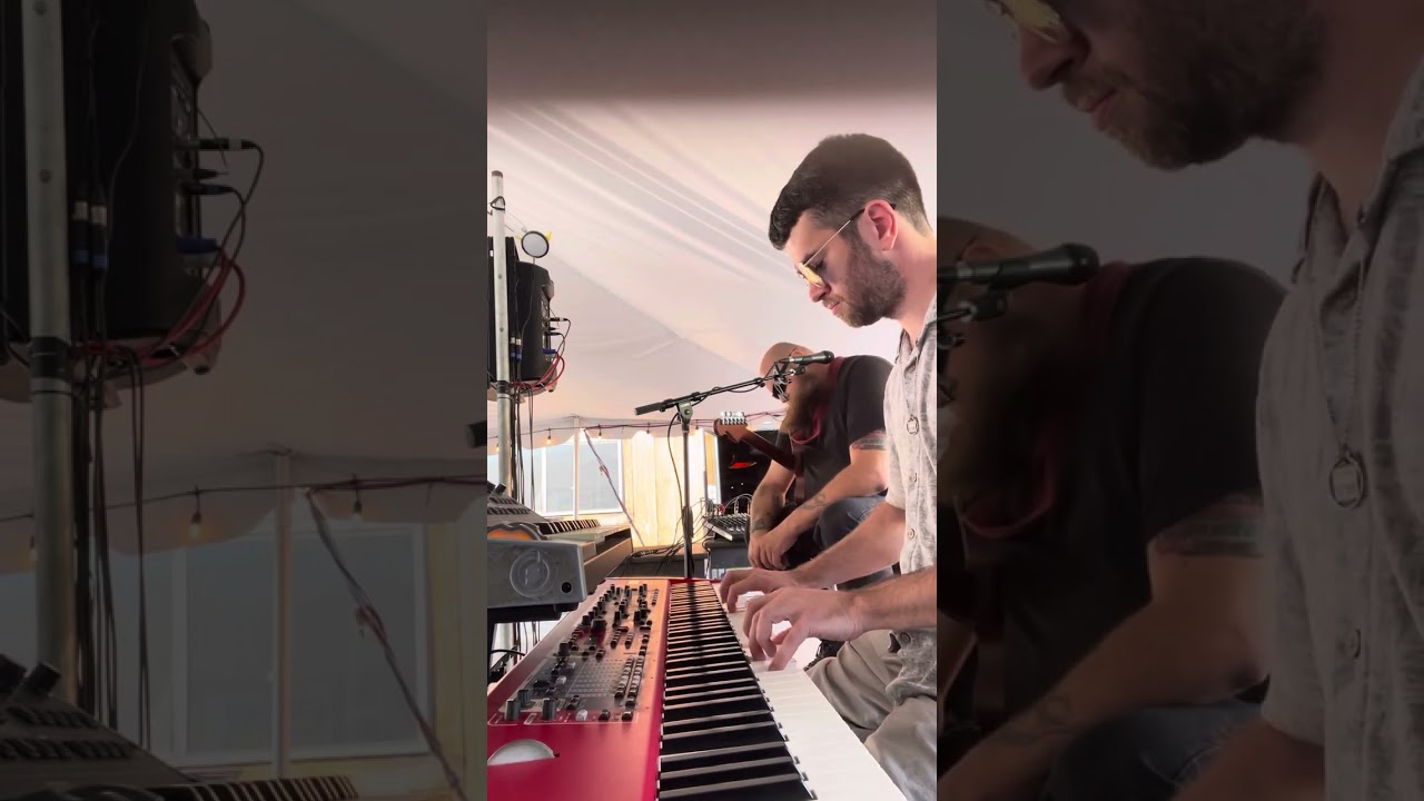 Piano Man (Billy Joel cover) performed by Brian McGravey (piano) and Jonny Friday (vocals).