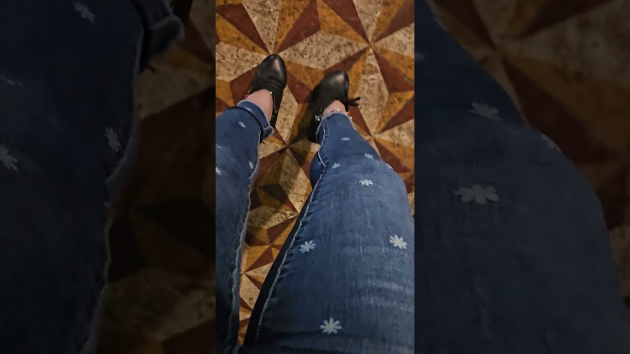 Crazy sound of extreme metal heels