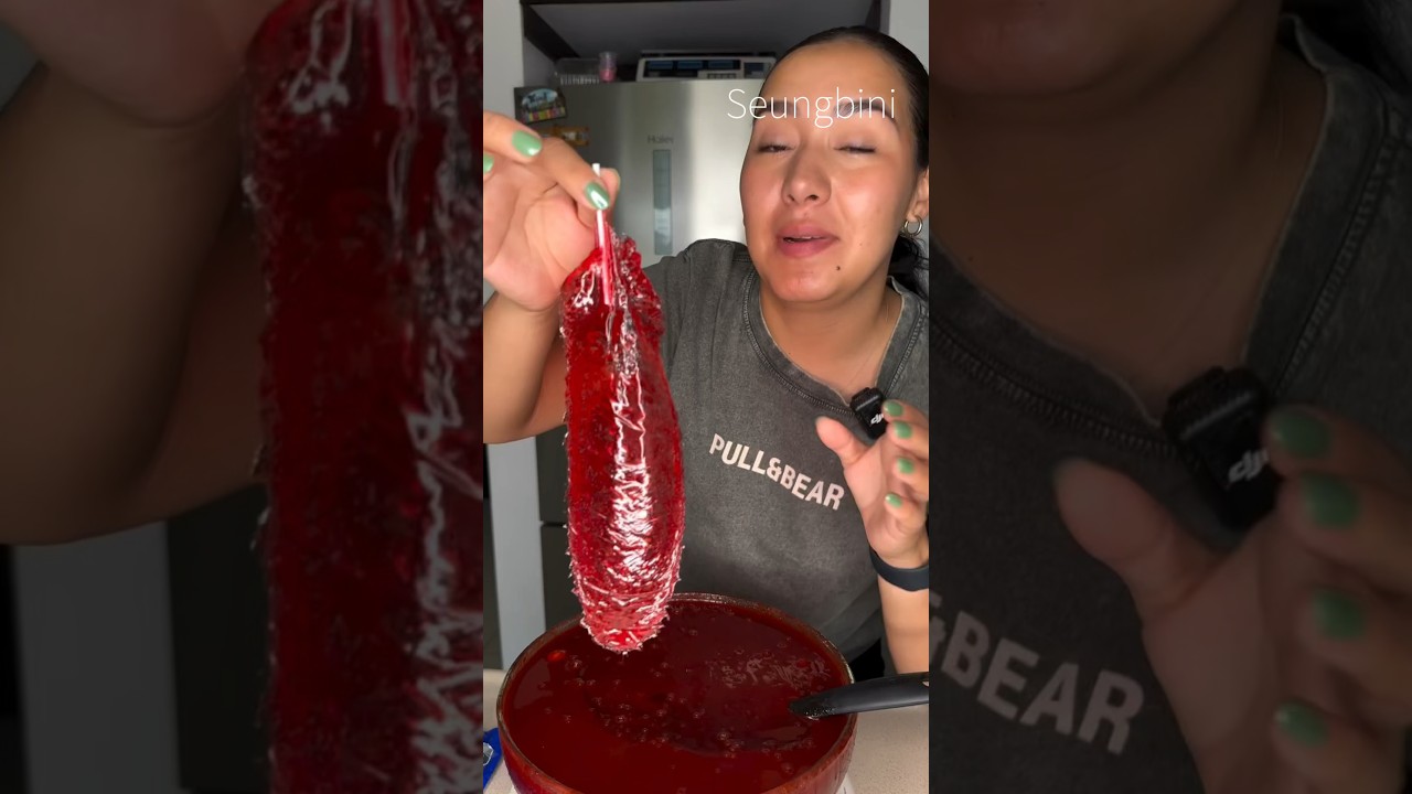 Делаем розу из конфет