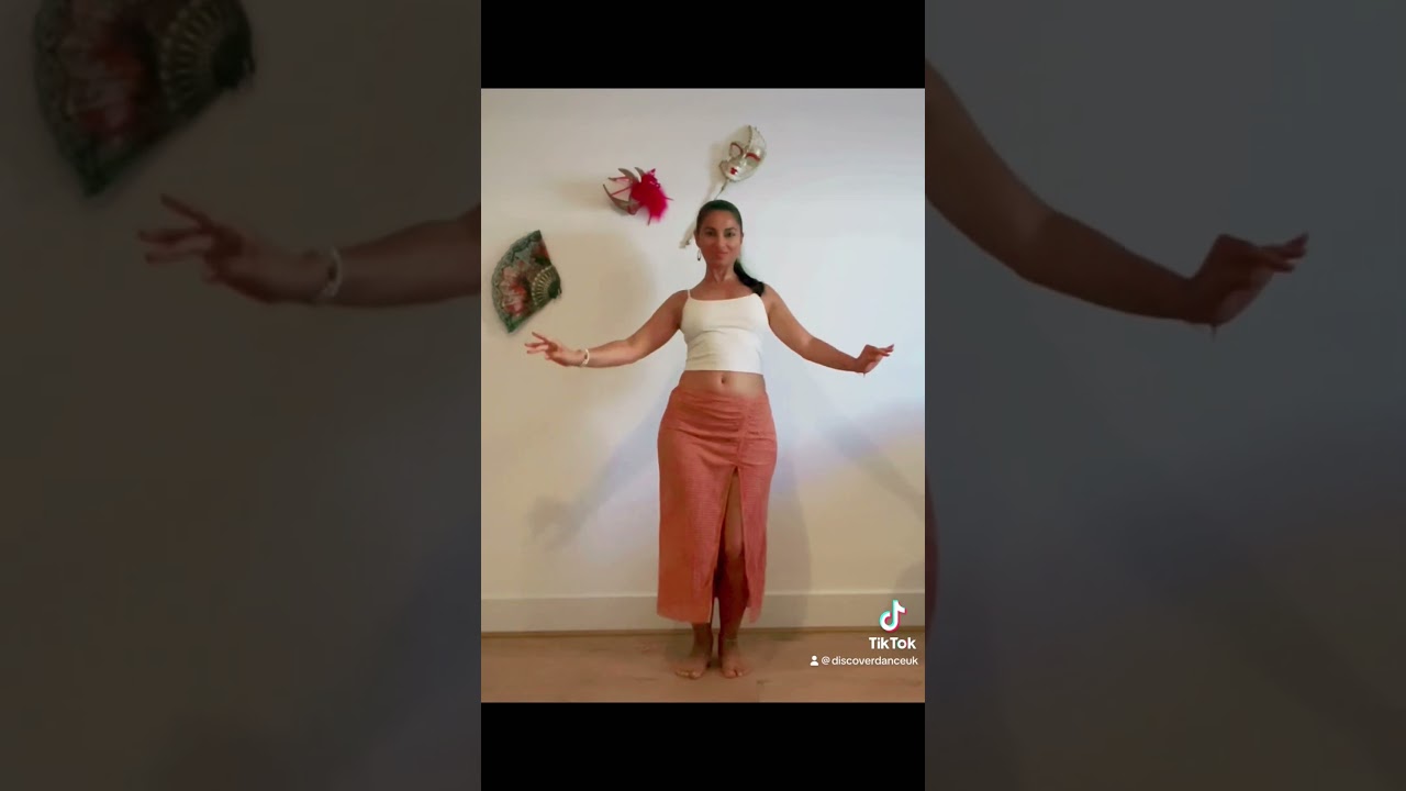 HOW TO DO A BELLY DANCE CHEST CIRCLE #dance #bellydance #howto #learning #howtobellydance