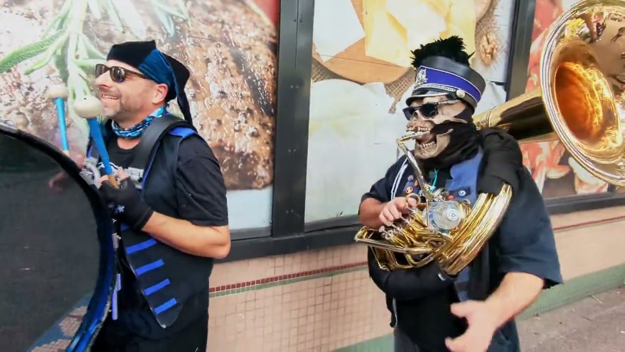 Chaotic Noise Marching Corps does 'Hilloween'