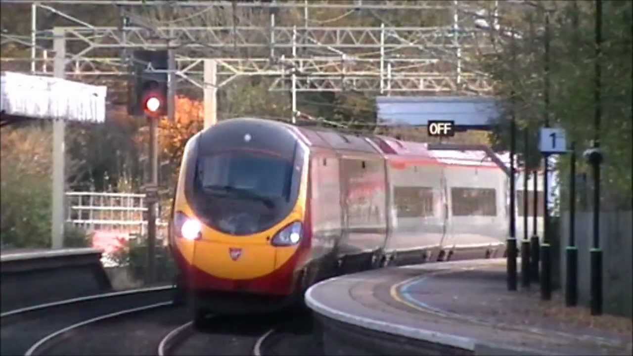 Trains at Berkhamsted 29/10/11