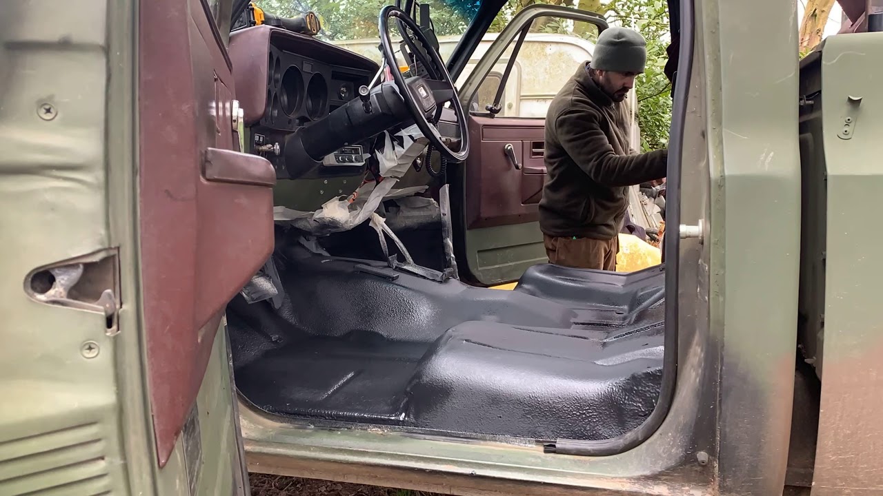 M1008 Painting the cab floor: