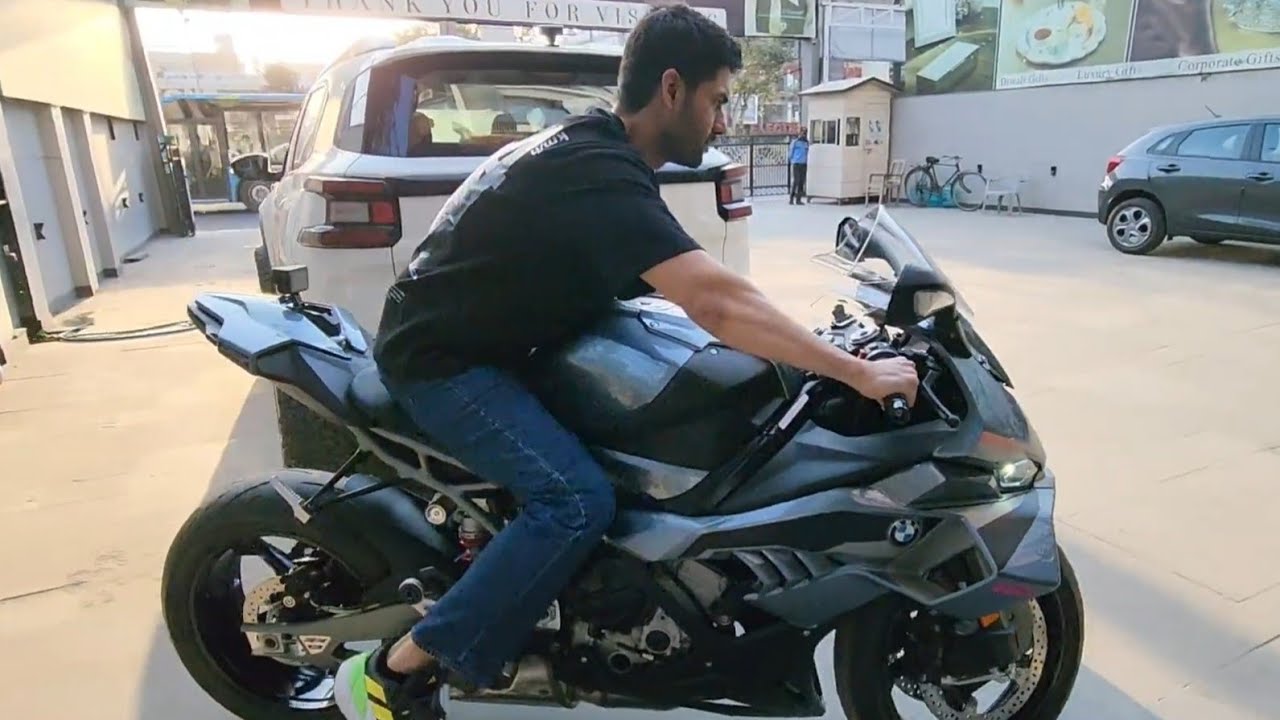 BMW S1000RR EXHAUST REMOVED!