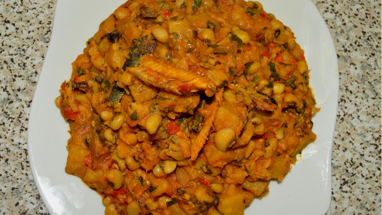 DELICIOUS PORRIDGE BEANS WITH PLANTAIN | HOW TO COOK BEANS AND PLANTAIN PORRIDGE | SO HEALTHY