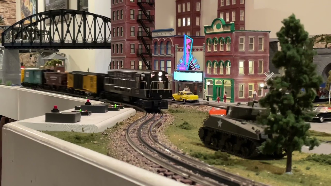 Jacob Petkovsky&rsquo;s Lionel O Scale Train Layout