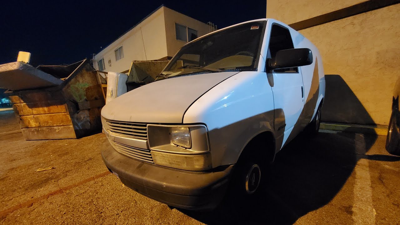 97 al 2001 chevy astro ven 4.3 como cambiar serradura de la puerta o Door Luck actor lado derecho