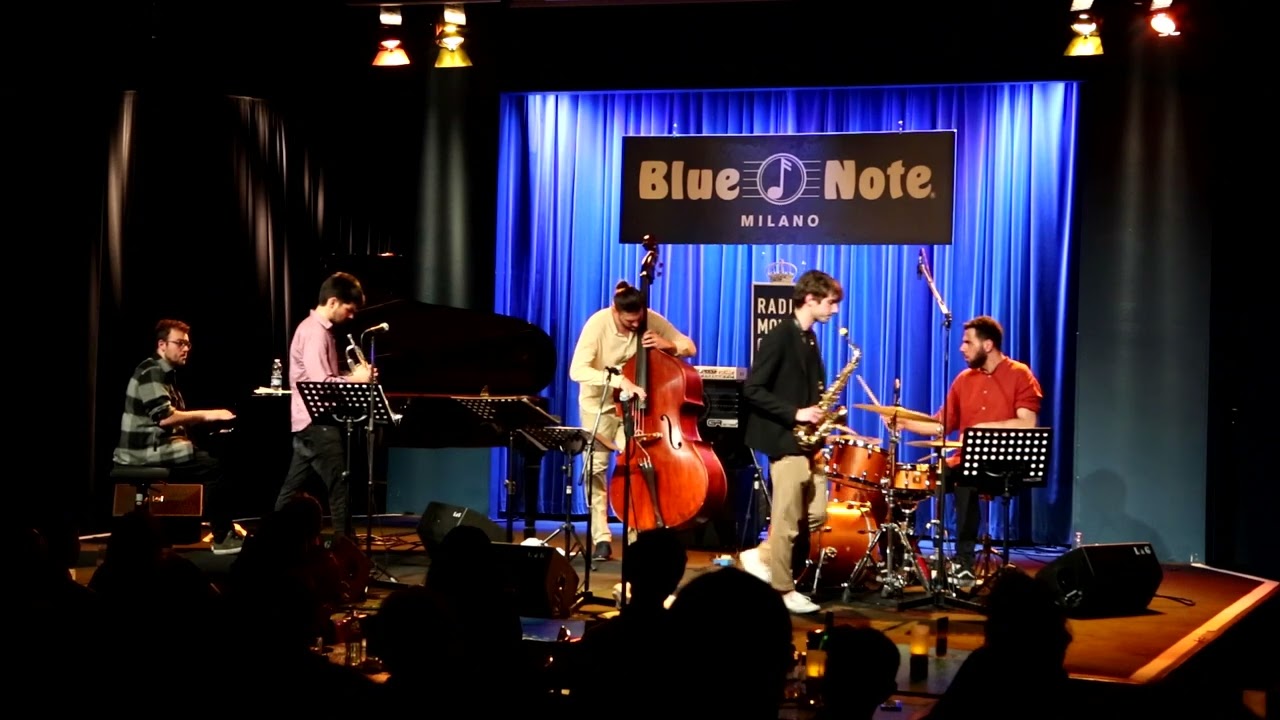 Five Angry Men - Gingerbread Boy (Live@BlueNote Milan)
