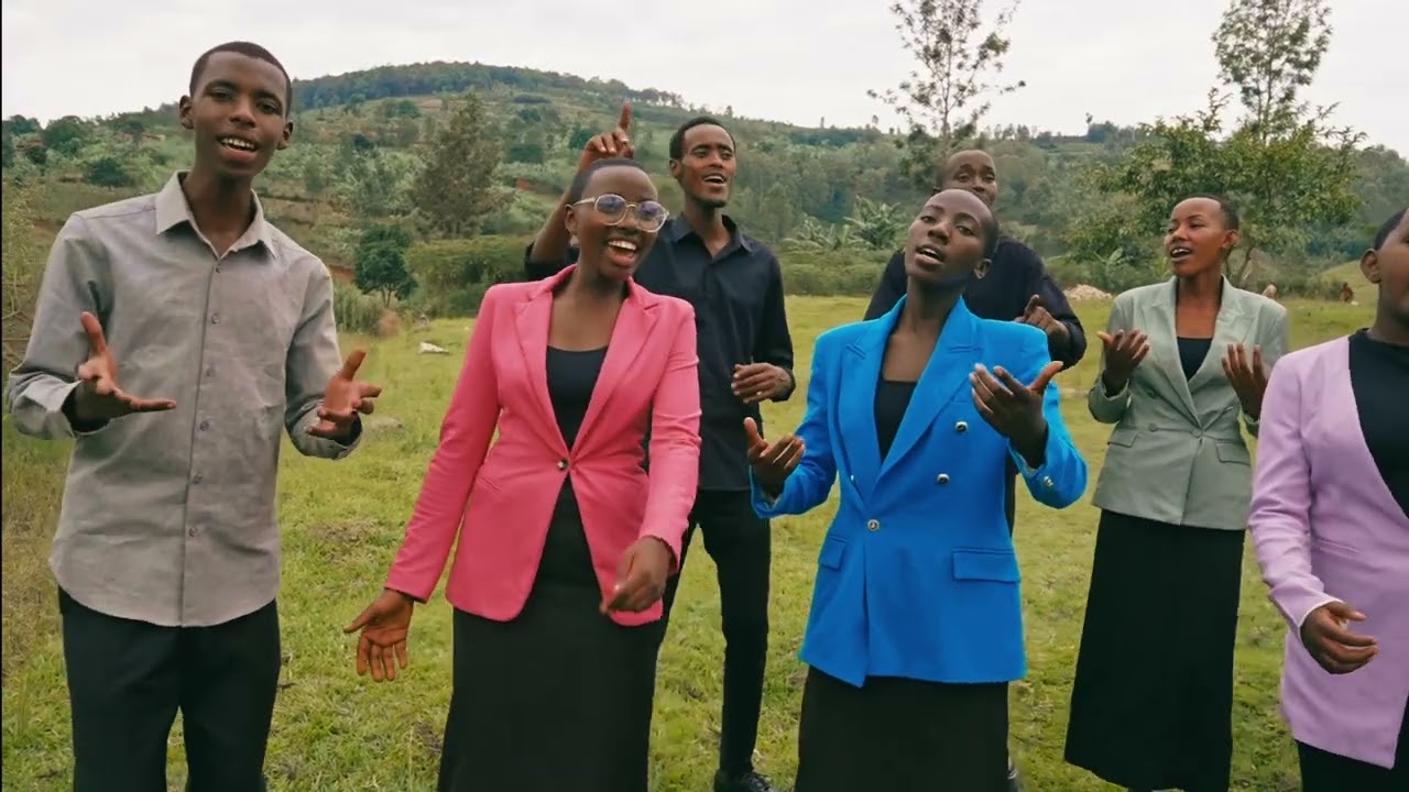 imirindi y'uwiteka by UMUNEZERO FAMILY CHOIR