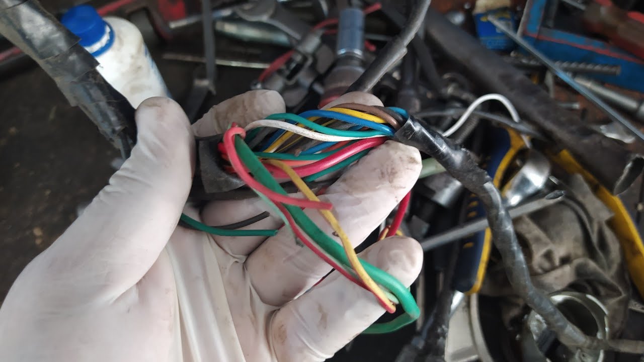 Por qué la moto alimentada a batería no prende .  Problema sencillo