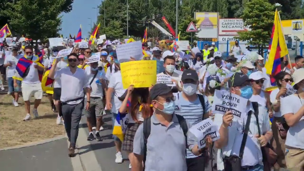 Après le meurtre, une marche blanche organisée à Fécamp par la communauté tibétaine