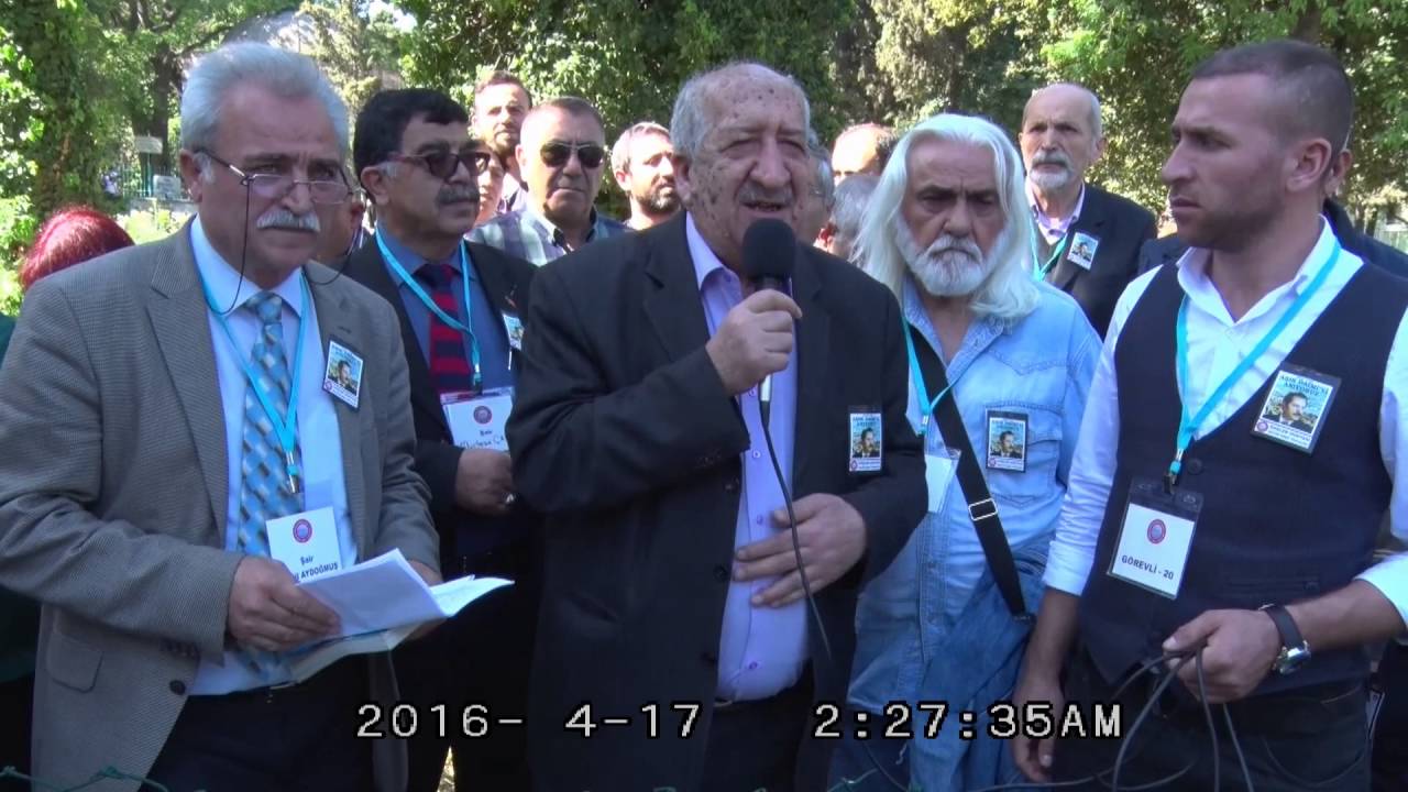 AŞIK DAİMİ`Yİ ÖLÜMÜNÜN 33 YIL DÖNÜMÜNDE KARACAAHMET DERGAHINDA MEZARI BAŞINDA  ANILDI