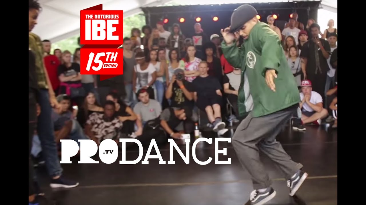 Lady Tchozen & Lady Vurgg vs Canada Represent | FINAL | Robot Warz IBE 2015