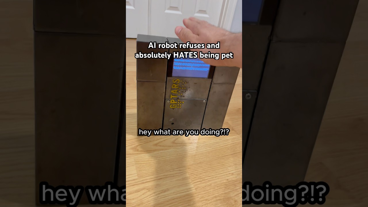 ChatGPT TARS ненавидит, когда его гладят #шорты