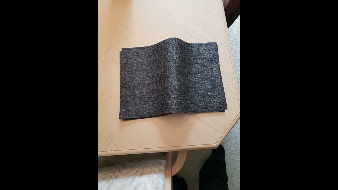 BETEAM Placemats, Heat Resistant Placemats Stain Resistant Anti Skid Washable PVC Table Mats Woven V
