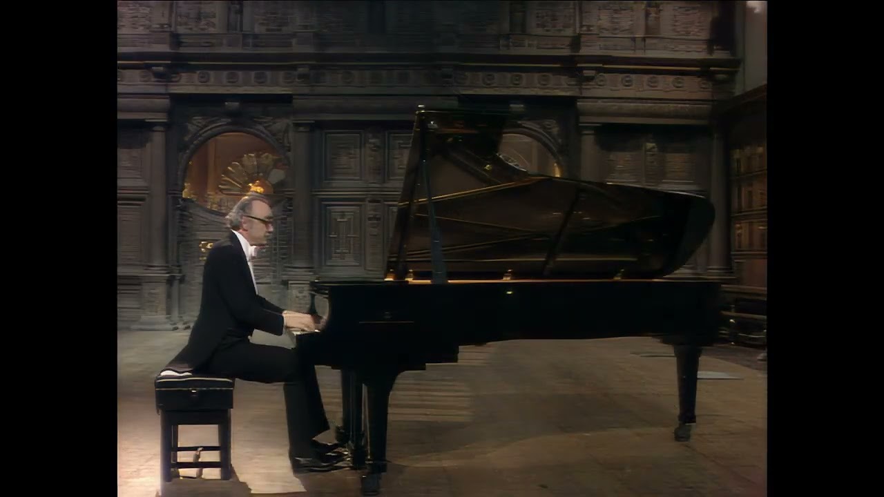Alfred Brendel plays Liszt 