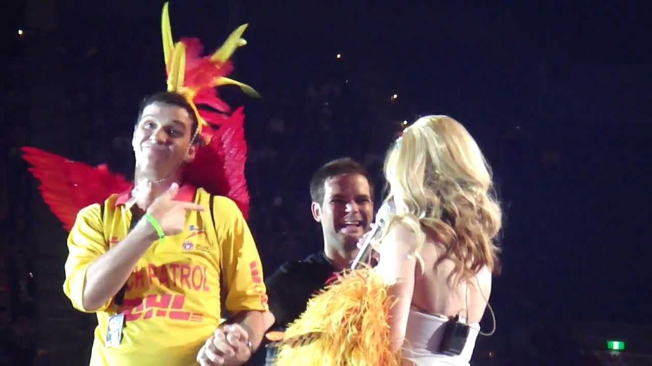 Gay marriage Proposal at Kylie Minogue Perth concert June 22 2011